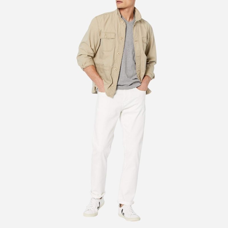 Men’s straight leg regular fit jeans in white, front view