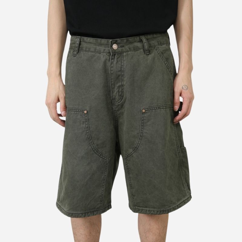 Men’s cargo jeans shorts relaxed fit wide leg carpenter short denim pants in green, front view